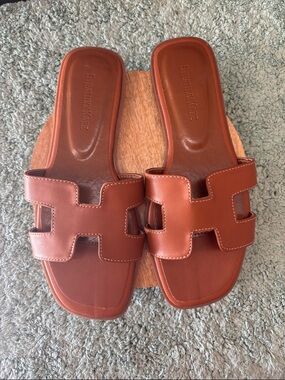 Tan Leather Slide Sandals - Strappy Cutout Design